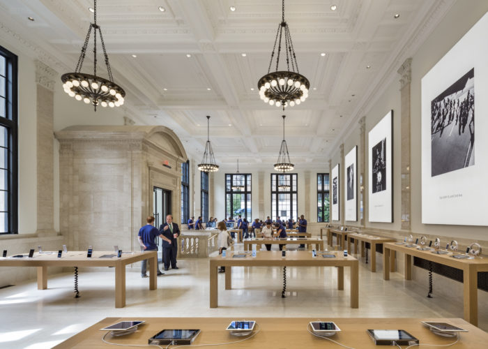 Bohlin Cywinski Jackson Honored with Architecture Interior Award for Apple Store, Upper East Side